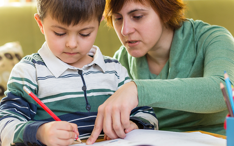 5 Tips for Parents of Struggling Readers